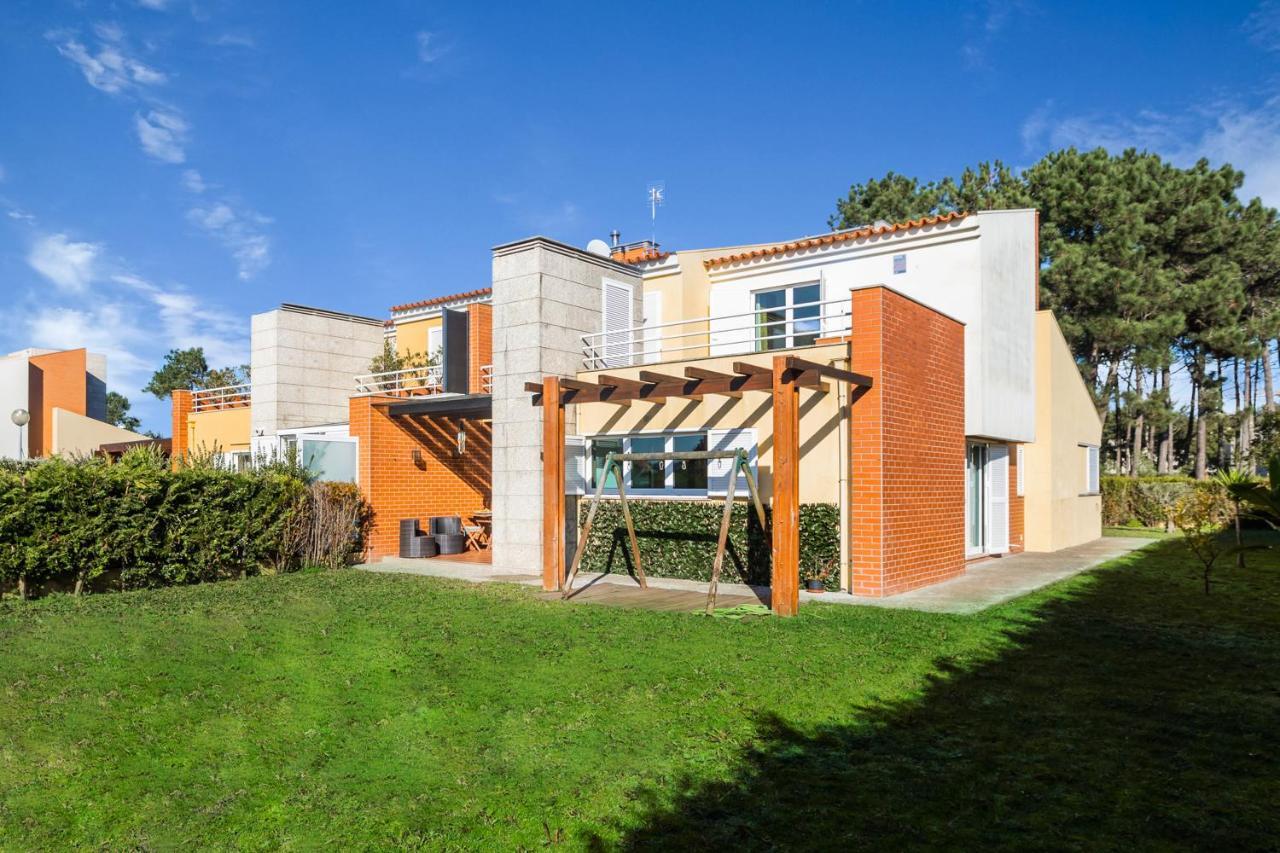 Furadouro Sunny Family Villa โอวาร์ ภายนอก รูปภาพ